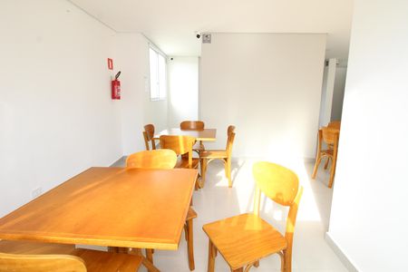 Apartamento para alugar com 49m², 2 quartos e 1 vagaÁrea comum - Salão de festas