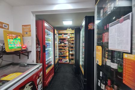 Apartamento para alugar com 50m², 2 quartos e 1 vaga Apartamento para alugar com 50m², 2 quartos e 1 vagaÁrea comum - Mini mercado