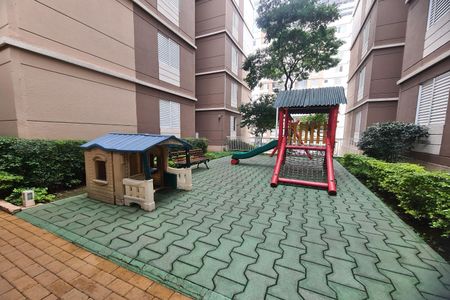 Apartamento para alugar com 50m², 2 quartos e 1 vaga Apartamento para alugar com 50m², 2 quartos e 1 vagaÁrea comum - Playground