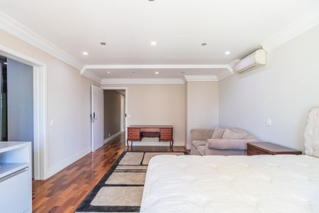 Apartamento para alugar com 3 quartos, 260m² em Alphaville Empresarial, Barueri