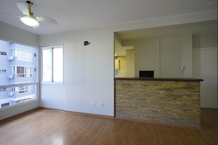 Sala de apartamento para alugar com 3 quartos, 76m² em Cristal, Porto Alegre