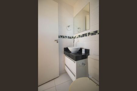 Apartamento para alugar com 150m², 2 quartos e 1 vaga Apartamento para alugar com 150m², 2 quartos e 1 vagaBanheiro da Suíte 1
