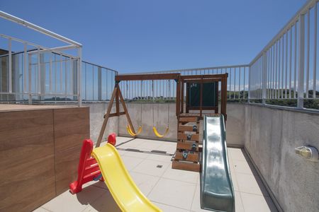 Apartamento para alugar com 150m², 2 quartos e 1 vaga Apartamento para alugar com 150m², 2 quartos e 1 vagaÁrea comum - Playground