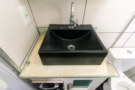 Banheiro da Suíte de casa para alugar com 1 quarto, 48m² em Jardim Cinco de Julho, São Paulo