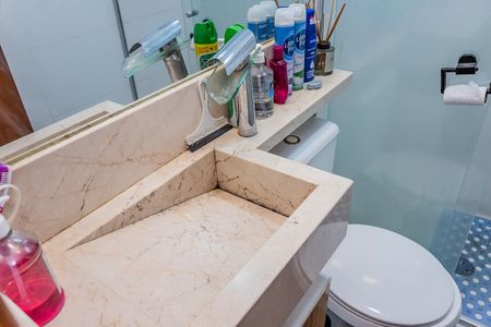 Apartamento à venda com 45m², 2 quartos e 1 vaga Apartamento à venda com 45m², 2 quartos e 1 vagaBanheiro