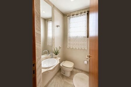 Banheiro de apartamento para alugar com 4 quartos, 143m² em Belvedere, Belo Horizonte