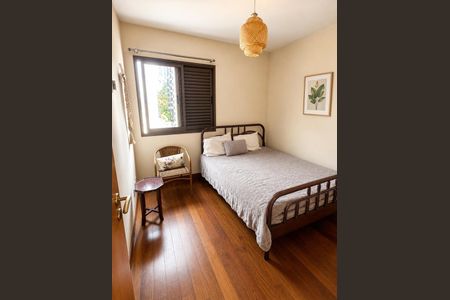 Quarto de apartamento para alugar com 4 quartos, 143m² em Belvedere, Belo Horizonte