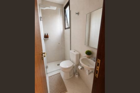 Apartamento à venda com 143m², 4 quartos e 2 vagas Apartamento à venda com 143m², 4 quartos e 2 vagasBanheiro
