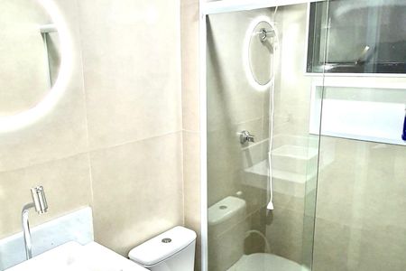 Banheiro de apartamento à venda com 2 quartos, 48m² em Vila Araguaia, São Paulo