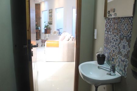 Casa para alugar com 115m², 2 quartos e 2 vagasLavabo