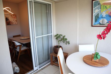 Apartamento à venda com 81m², 3 quartos e 1 vagaVARANDA