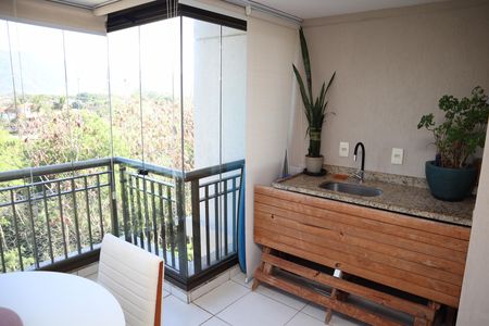 Apartamento à venda com 81m², 3 quartos e 1 vagaVARANDA