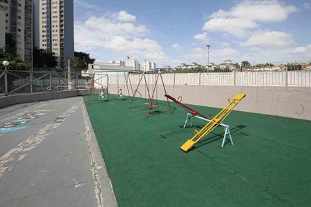 Apartamento à venda com 56m², 2 quartos e 1 vaga Apartamento à venda com 56m², 2 quartos e 1 vagaÁrea comum - Playground