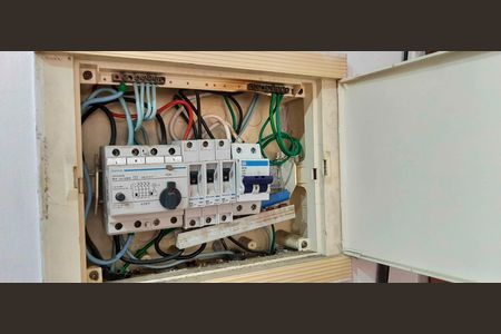 Apartamento à venda com 48m², 2 quartos e 1 vaga Apartamento à venda com 48m², 2 quartos e 1 vagaQuadro de Luz