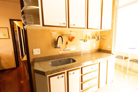Apartamento à venda com 88m², 3 quartos e 2 vagasCozinha
