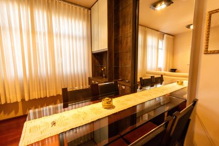 Apartamento à venda com 88m², 3 quartos e 2 vagasSala