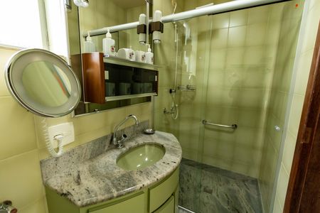Apartamento à venda com 88m², 3 quartos e 2 vagasBanheiro da Suíte
