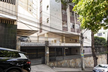 Apartamento à venda com 88m², 3 quartos e 2 vagasFachada e portaria