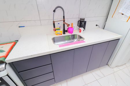 Apartamento à venda com 49m², 2 quartos e sem vagaCozinha e Área de Serviço