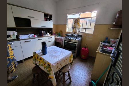 Cozinha de casa à venda com 2 quartos, 200m² em Alto dos Pinheiros, Belo Horizonte