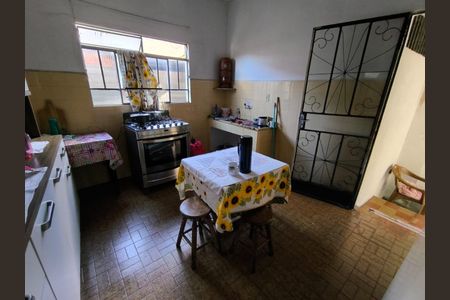 Cozinha de casa à venda com 2 quartos, 200m² em Alto dos Pinheiros, Belo Horizonte