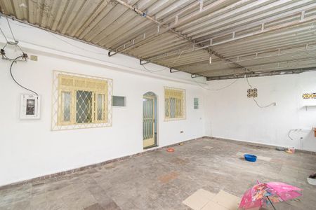 Casa para alugar com 120m², 2 quartos e sem vagaVaranda