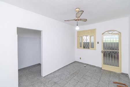 Sala de casa para alugar com 2 quartos, 120m² em Irajá, Rio de Janeiro