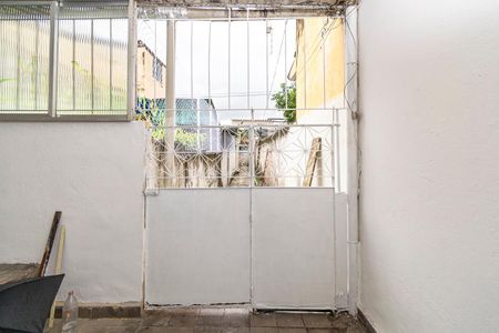 Casa para alugar com 120m², 2 quartos e sem vagaVaranda