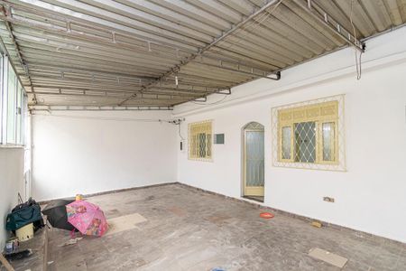 Casa para alugar com 120m², 2 quartos e sem vagaVaranda