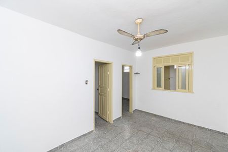 Casa para alugar com 120m², 2 quartos e sem vagaSala