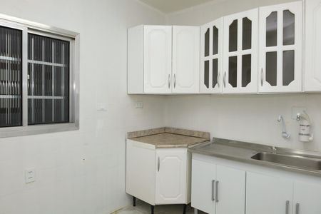 Casa para alugar com 90m², 3 quartos e 2 vagasCozinha