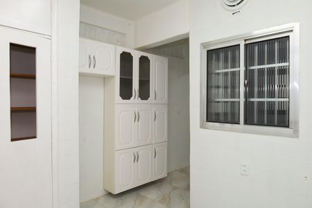 Casa para alugar com 90m², 3 quartos e 2 vagasCozinha