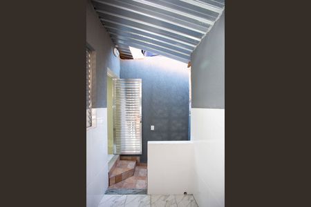Casa para alugar com 20m², 1 quarto e sem vagaÁrea de Serviço
