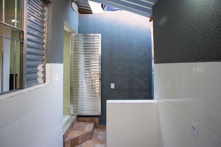 Casa para alugar com 20m², 1 quarto e sem vagaÁrea de Serviço
