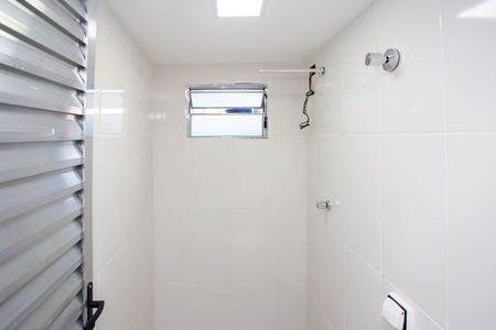 Banheiro de casa para alugar com 1 quarto, 20m² em Canhema, Diadema