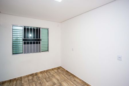Quarto de casa para alugar com 1 quarto, 20m² em Canhema, Diadema