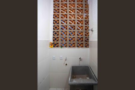 Casa para alugar com 45m², 1 quarto e 1 vagaÁrea de Serviço