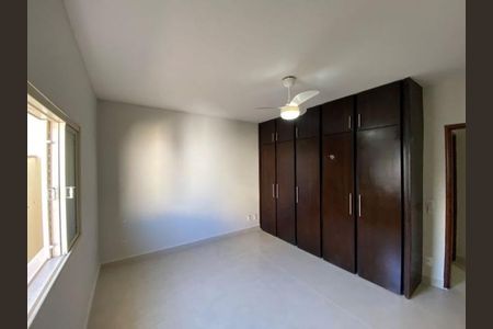 Casa para alugar com 240m², 4 quartos e 4 vagasQuarto 2