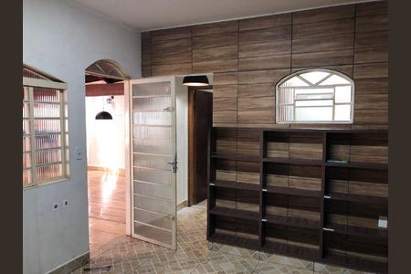 Quarto de casa para alugar com 3 quartos, 270m² em Santa Mônica, Uberlândia