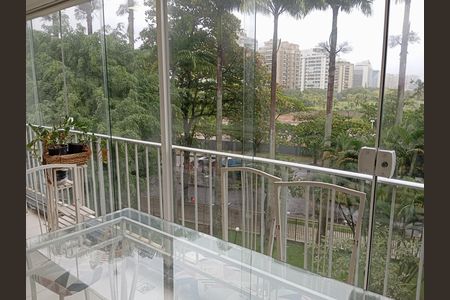 Apartamento para alugar com 92m², 2 quartos e 1 vaga Apartamento para alugar com 92m², 2 quartos e 1 vagaVaranda