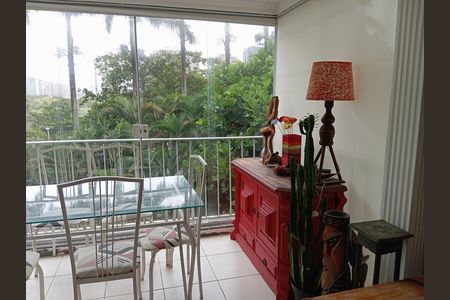 Apartamento para alugar com 92m², 2 quartos e 1 vaga Apartamento para alugar com 92m², 2 quartos e 1 vagaVaranda