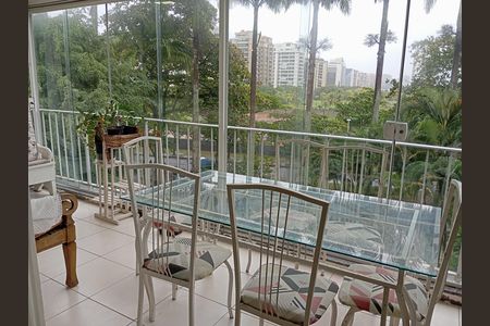 Apartamento para alugar com 92m², 2 quartos e 1 vaga Apartamento para alugar com 92m², 2 quartos e 1 vagaVaranda