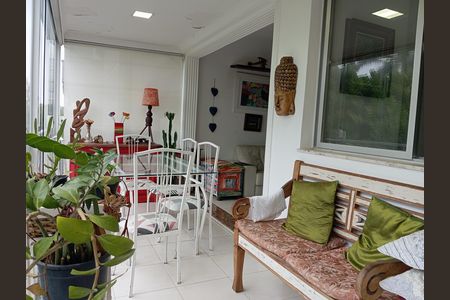 Apartamento para alugar com 92m², 2 quartos e 1 vaga Apartamento para alugar com 92m², 2 quartos e 1 vagaVaranda