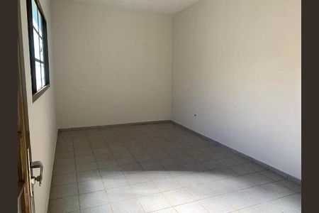 Quarto de casa para alugar com 5 quartos, 220m² em Santa Mônica, Uberlândia