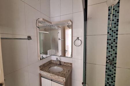 Apartamento à venda com 48m², 2 quartos e 1 vaga Apartamento à venda com 48m², 2 quartos e 1 vagaBanheiro
