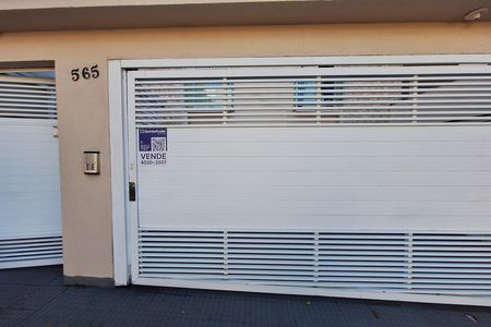 Apartamento à venda com 48m², 2 quartos e 1 vaga Apartamento à venda com 48m², 2 quartos e 1 vagaFachada