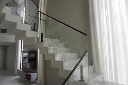 Casa de condomínio para alugar com 200m², 3 quartos e 4 vagas Casa de condomínio para alugar com 200m², 3 quartos e 4 vagasSala de Estar