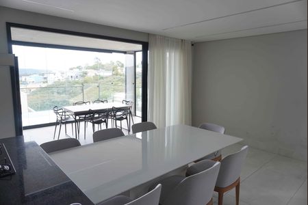 Casa de condomínio para alugar com 200m², 3 quartos e 4 vagas Casa de condomínio para alugar com 200m², 3 quartos e 4 vagasSala de Jantar