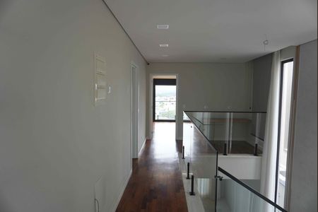 Casa de condomínio para alugar com 200m², 3 quartos e 4 vagas Casa de condomínio para alugar com 200m², 3 quartos e 4 vagasCorredor - Piso superior