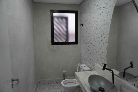 Casa de condomínio para alugar com 200m², 3 quartos e 4 vagas Casa de condomínio para alugar com 200m², 3 quartos e 4 vagasLavabo - Piso inferior